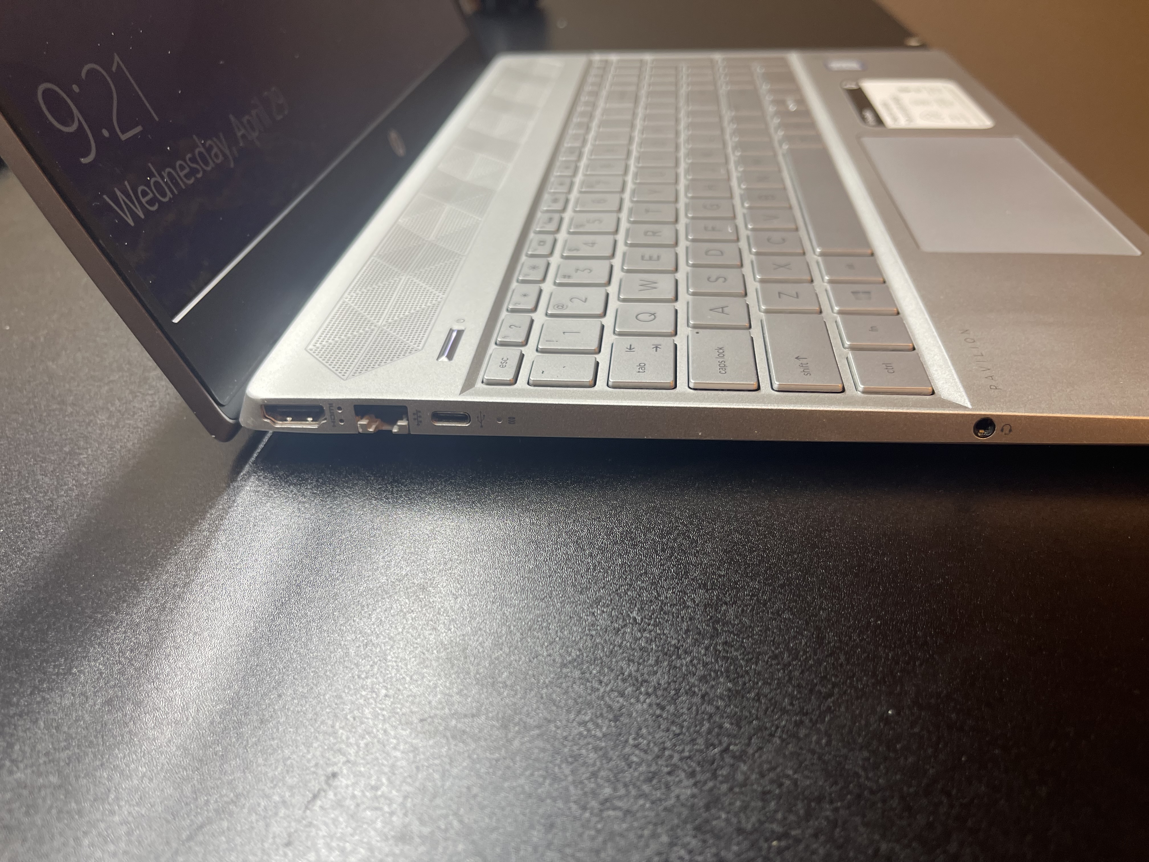 HP Pavilion laptop left side ports