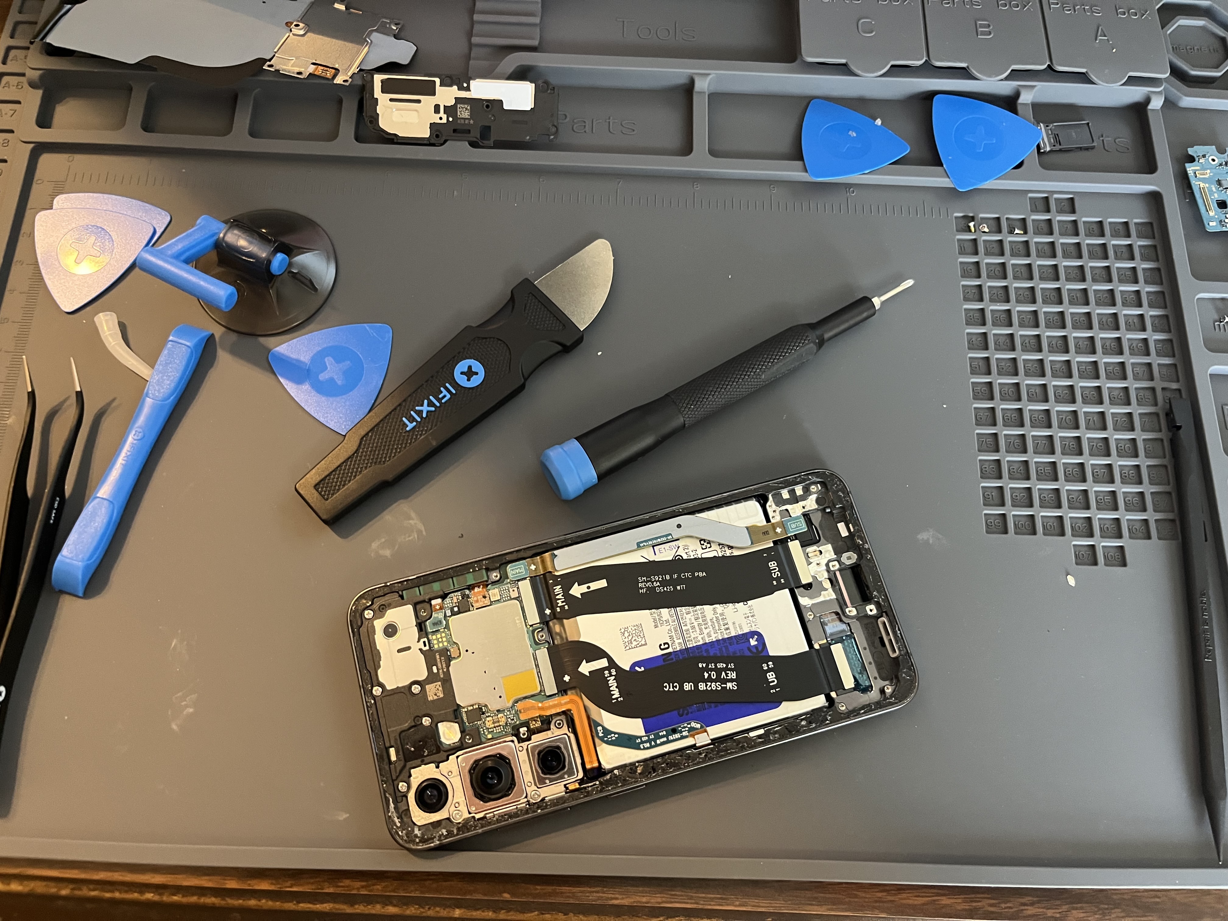 Repair tools used by Dynamic Solutions in Paris TX